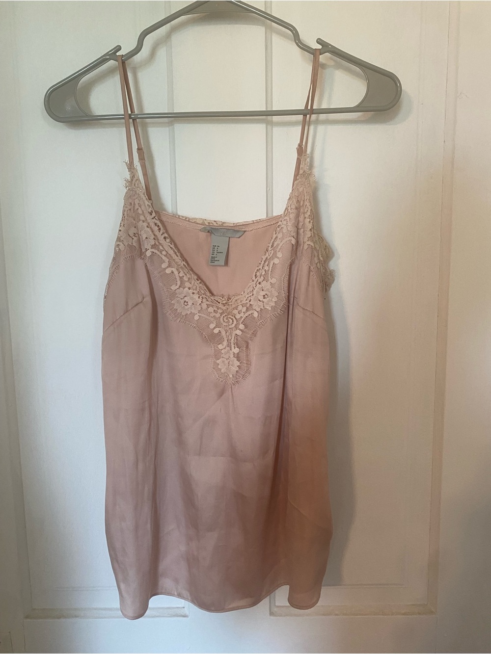 H&M lace cami light dusty pink lace detail